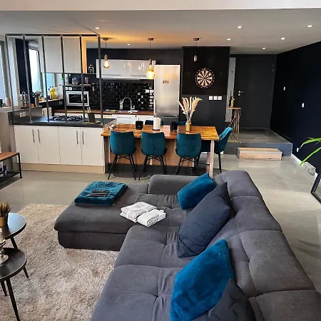 Loft Ravissant 2 Chambres Avec Place De Parking شقة
