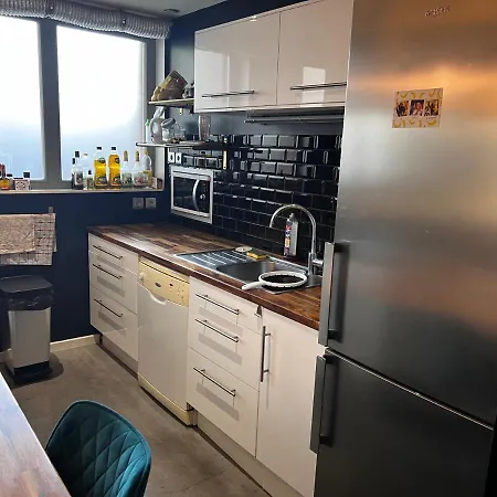Loft Ravissant 2 Chambres Avec Place De Parking توركوان