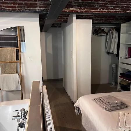 Loft Ravissant 2 Chambres Avec Place De Parking توركوان